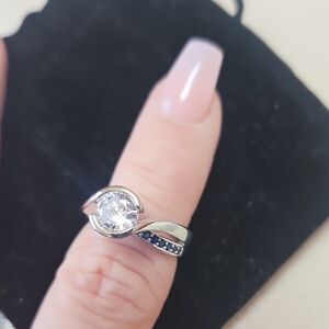 Elegant 925 Silver and Blue Gemstone Ring